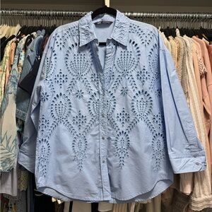 ✨ 2/$40 ✨ Zara Blue Eyelet Blouse